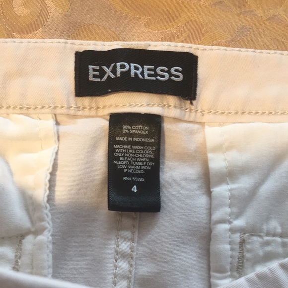 Express Shorts - Picture 3 of 3
